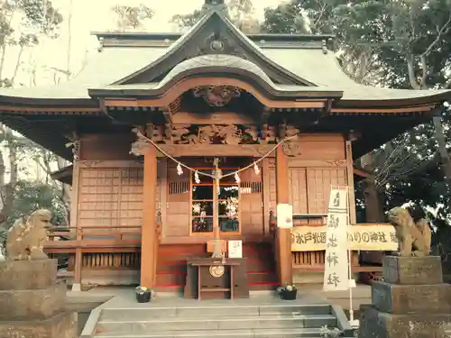 堀出神社の本殿・本堂