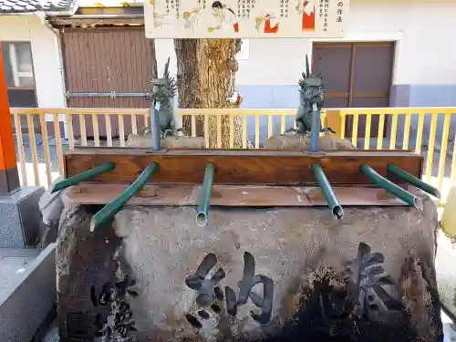 多治速比売神社の{uncategorized: "未分類", other: "その他", undefined: "問題あり", building: "その他建物", grave: "お墓", sacred_gate: "鳥居", guardian: "狛犬", statue: "像", buddha: "仏像", history: "歴史", nature: "自然", garden: "庭園", animal: "動物", pagoda: "塔", temizu: "手水舎", mountain_gate: "山門・神門", sanctuary: "本殿・本堂", subordinate: "末社・摂社", art: "芸術", scenery: "景色", jizo: "地蔵", ema: "絵馬", goshuin: "御朱印", omikuji: "おみくじ", items: "授与品その他", amulet: "お守り", goshuincho: "御朱印帳", eats: "食事", festival: "お祭り", votive_dance: "神楽", shichigosan: "七五三参", wedding: "結婚式", experience: "体験その他", initially: "初詣", around: "周辺", anti_infection: "感染症対策"}
