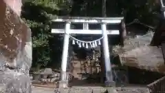 諏訪神社の鳥居