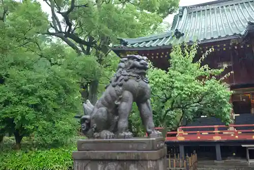 根津神社の狛犬