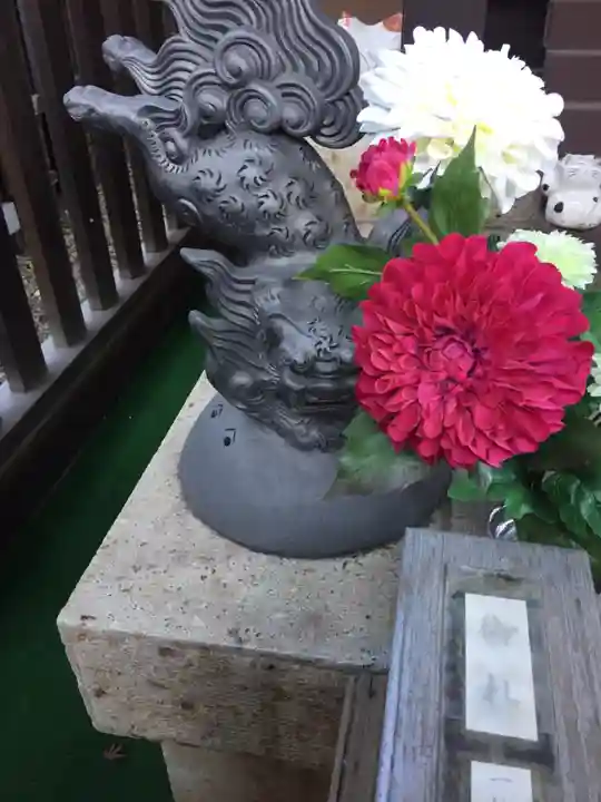 幸町辨財天の狛犬