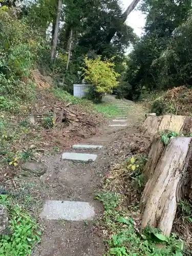 新山神社の周辺