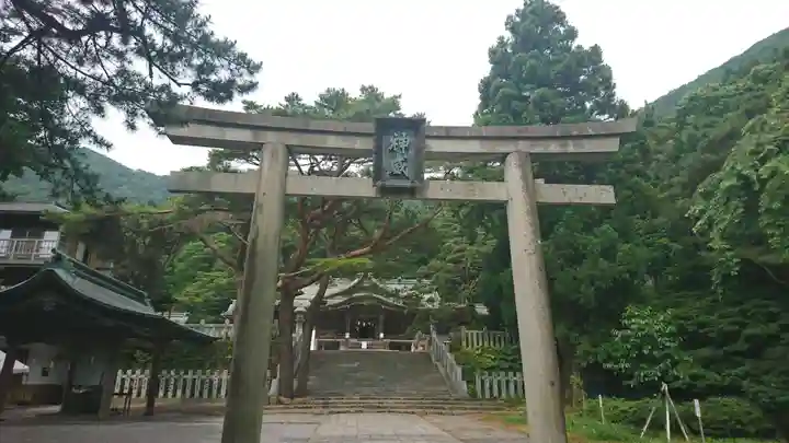 函館八幡宮の鳥居