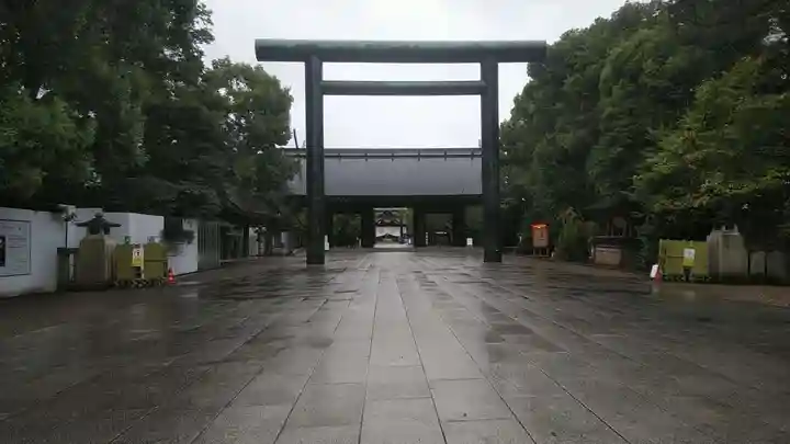 靖國神社の鳥居