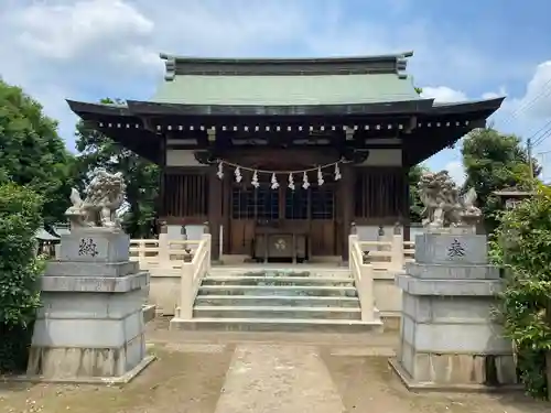 岡氷川神社の本殿