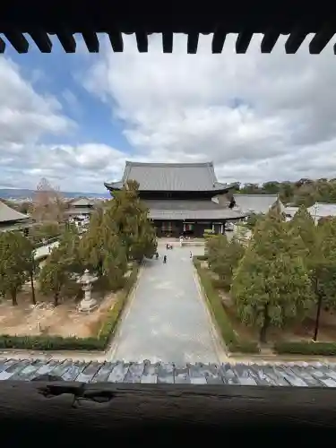 東福禅寺（東福寺）の{uncategorized: "未分類", other: "その他", undefined: "問題あり", building: "その他建物", grave: "お墓", sacred_gate: "鳥居", guardian: "狛犬", statue: "像", buddha: "仏像", history: "歴史", nature: "自然", garden: "庭園", animal: "動物", pagoda: "塔", temizu: "手水舎", mountain_gate: "山門・神門", sanctuary: "本殿・本堂", subordinate: "末社・摂社", art: "芸術", scenery: "景色", jizo: "地蔵", ema: "絵馬", goshuin: "御朱印", omikuji: "おみくじ", items: "授与品その他", amulet: "お守り", goshuincho: "御朱印帳", eats: "食事", festival: "お祭り", votive_dance: "神楽", shichigosan: "七五三参", wedding: "結婚式", experience: "体験その他", initially: "初詣", around: "周辺", anti_infection: "感染症対策"}