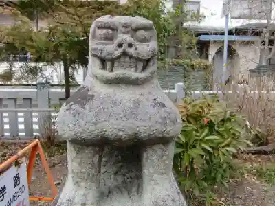 銭谷稲生神社の狛犬