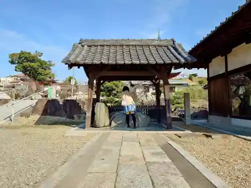 家原寺の手水舎