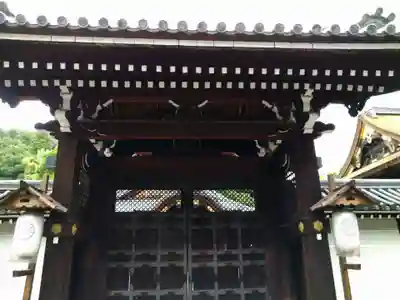 御寺 泉涌寺の山門・神門