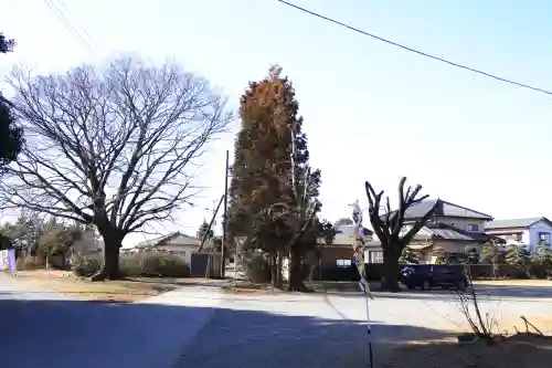 伏木香取神社の{uncategorized: "未分類", other: "その他", undefined: "問題あり", building: "その他建物", grave: "お墓", sacred_gate: "鳥居", guardian: "狛犬", statue: "像", buddha: "仏像", history: "歴史", nature: "自然", garden: "庭園", animal: "動物", pagoda: "塔", temizu: "手水舎", mountain_gate: "山門・神門", sanctuary: "本殿・本堂", subordinate: "末社・摂社", art: "芸術", scenery: "景色", jizo: "地蔵", ema: "絵馬", goshuin: "御朱印", omikuji: "おみくじ", items: "授与品その他", amulet: "お守り", goshuincho: "御朱印帳", eats: "食事", festival: "お祭り", votive_dance: "神楽", shichigosan: "七五三参", wedding: "結婚式", experience: "体験その他", initially: "初詣", around: "周辺", anti_infection: "感染症対策"}