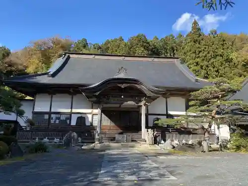 長泉寺の本殿