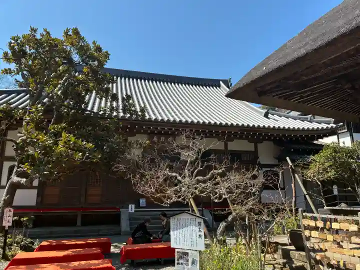 佛日庵の{uncategorized: "未分類", other: "その他", undefined: "問題あり", building: "その他建物", grave: "お墓", sacred_gate: "鳥居", guardian: "狛犬", statue: "像", buddha: "仏像", history: "歴史", nature: "自然", garden: "庭園", animal: "動物", pagoda: "塔", temizu: "手水舎", mountain_gate: "山門・神門", sanctuary: "本殿・本堂", subordinate: "末社・摂社", art: "芸術", scenery: "景色", jizo: "地蔵", ema: "絵馬", goshuin: "御朱印", omikuji: "おみくじ", items: "授与品その他", amulet: "お守り", goshuincho: "御朱印帳", eats: "食事", festival: "お祭り", votive_dance: "神楽", shichigosan: "七五三参", wedding: "結婚式", experience: "体験その他", initially: "初詣", around: "周辺", anti_infection: "感染症対策"}