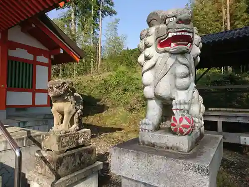 多禰神社の狛犬