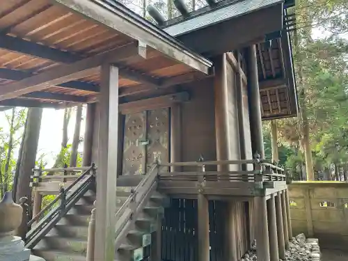 猪名部神社の{uncategorized: "未分類", other: "その他", undefined: "問題あり", building: "その他建物", grave: "お墓", sacred_gate: "鳥居", guardian: "狛犬", statue: "像", buddha: "仏像", history: "歴史", nature: "自然", garden: "庭園", animal: "動物", pagoda: "塔", temizu: "手水舎", mountain_gate: "山門・神門", sanctuary: "本殿・本堂", subordinate: "末社・摂社", art: "芸術", scenery: "景色", jizo: "地蔵", ema: "絵馬", goshuin: "御朱印", omikuji: "おみくじ", items: "授与品その他", amulet: "お守り", goshuincho: "御朱印帳", eats: "食事", festival: "お祭り", votive_dance: "神楽", shichigosan: "七五三参", wedding: "結婚式", experience: "体験その他", initially: "初詣", around: "周辺", anti_infection: "感染症対策"}