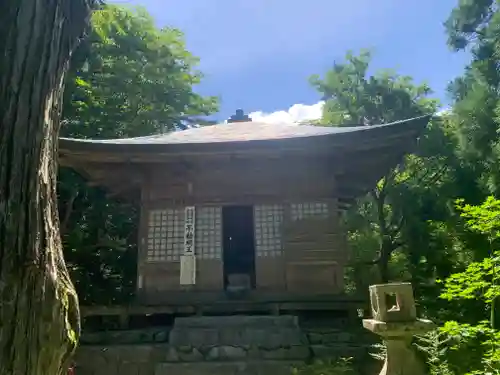 大山寺の本殿・本堂