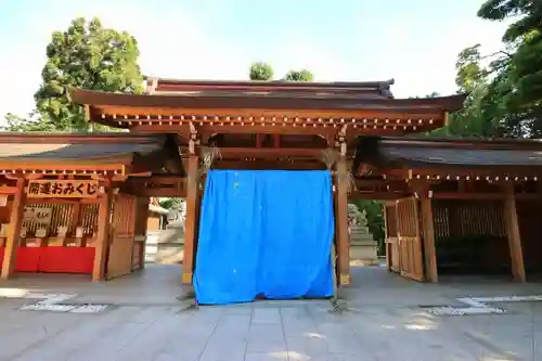 亀ケ池八幡宮の山門・神門