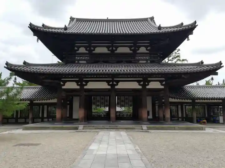 法隆寺の山門・神門