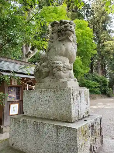 鶴峯八幡宮の狛犬