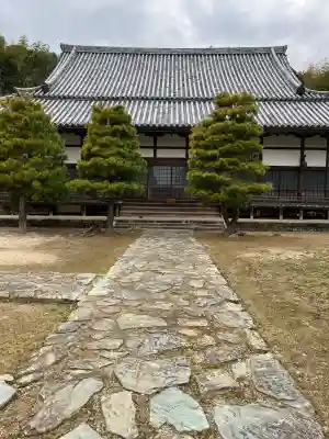 洞春寺の{uncategorized: "未分類", other: "その他", undefined: "問題あり", building: "その他建物", grave: "お墓", sacred_gate: "鳥居", guardian: "狛犬", statue: "像", buddha: "仏像", history: "歴史", nature: "自然", garden: "庭園", animal: "動物", pagoda: "塔", temizu: "手水舎", mountain_gate: "山門・神門", sanctuary: "本殿・本堂", subordinate: "末社・摂社", art: "芸術", scenery: "景色", jizo: "地蔵", ema: "絵馬", goshuin: "御朱印", omikuji: "おみくじ", items: "授与品その他", amulet: "お守り", goshuincho: "御朱印帳", eats: "食事", festival: "お祭り", votive_dance: "神楽", shichigosan: "七五三参", wedding: "結婚式", experience: "体験その他", initially: "初詣", around: "周辺", anti_infection: "感染症対策"}