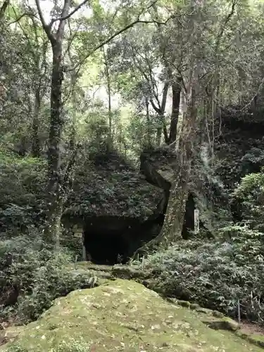 神内神社の建物その他