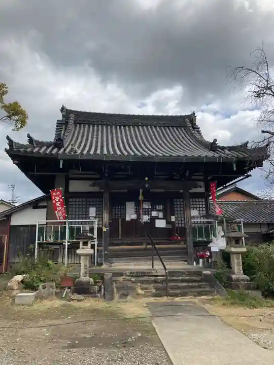 龍象寺の本殿・本堂