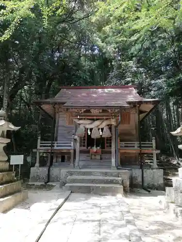 赤猪岩神社の本殿