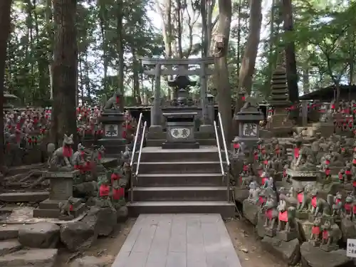 豊川閣　妙厳寺の鳥居