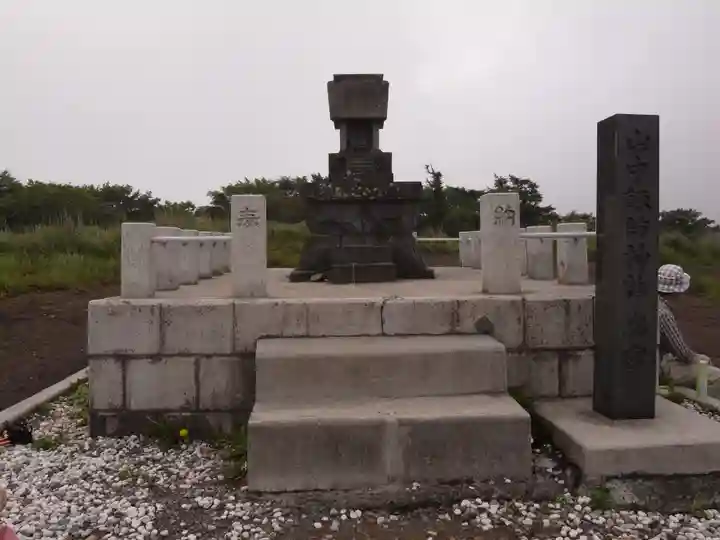 諏訪神社奥宮の本殿・本堂