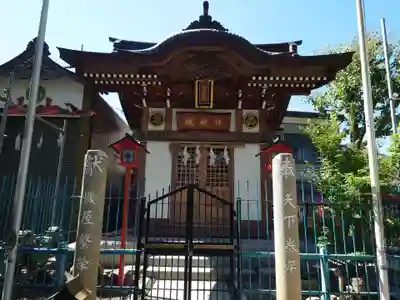 塚越稲荷神社の末社・摂社