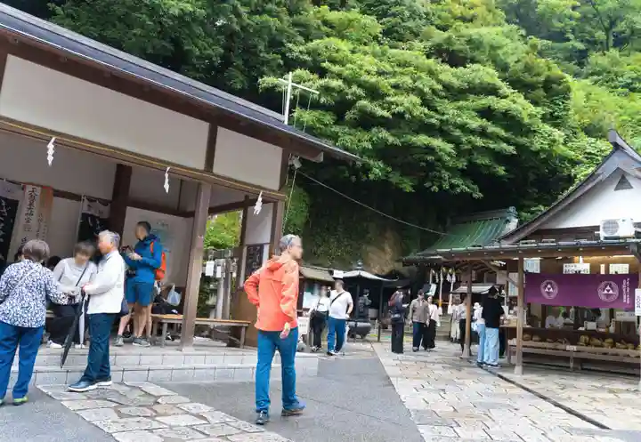 銭洗弁財天宇賀福神社(神奈川県)