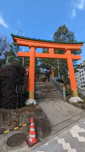 穴八幡宮の鳥居