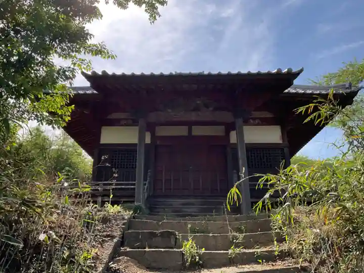 成身院 百体観音堂(さざえ堂)(埼玉県)