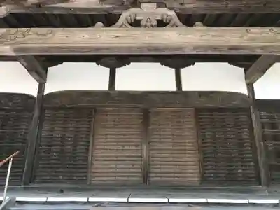 岩田寺の本殿・本堂