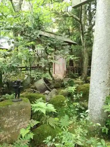 五所駒瀧神社の庭園