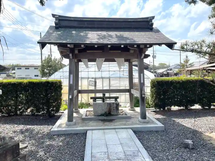 神明宮の手水舎