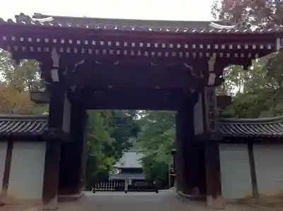御寺 泉涌寺の山門・神門