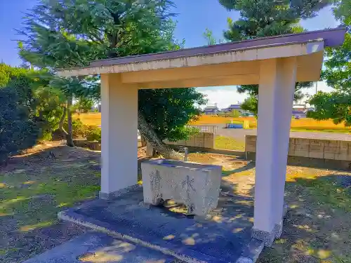 八龍社（稲島）の手水舎