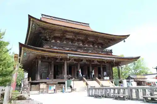 金峯山寺の本殿・本堂