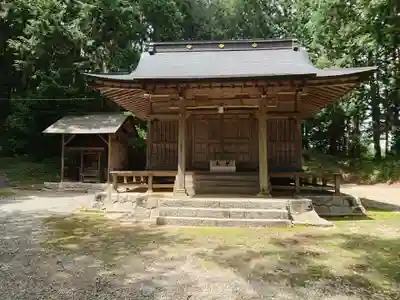 白鳥神社の本殿・本堂