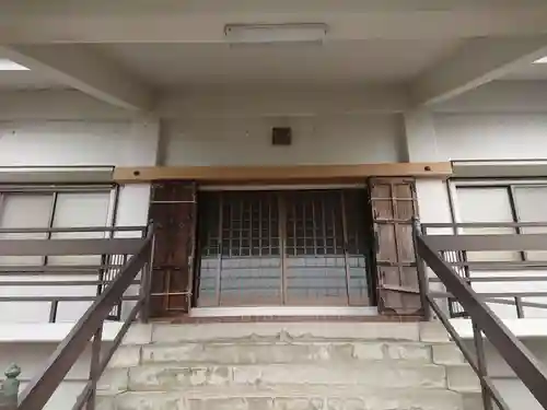 安楽寺の本殿・本堂