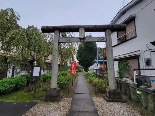 日吉八王子神社の鳥居