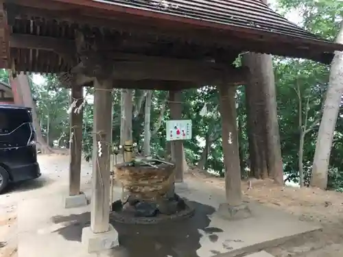 氷川女體神社の手水