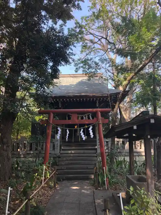 自由が丘熊野神社の鳥居