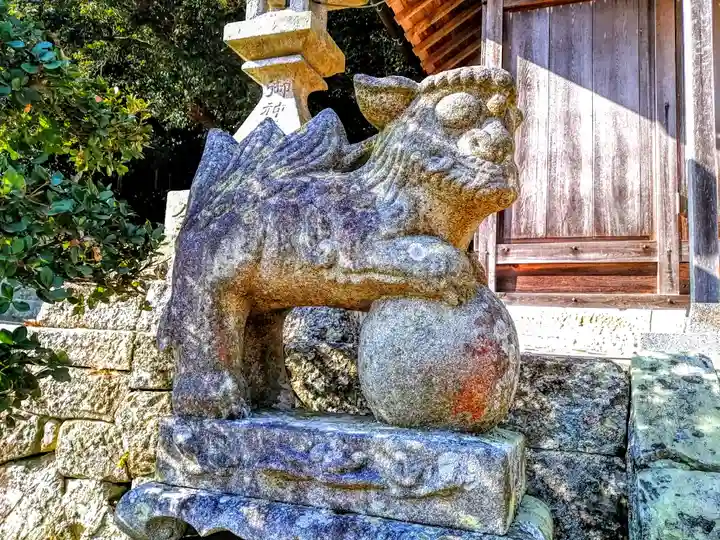八幡社の狛犬