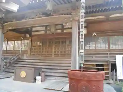 青蓮寺の本殿・本堂