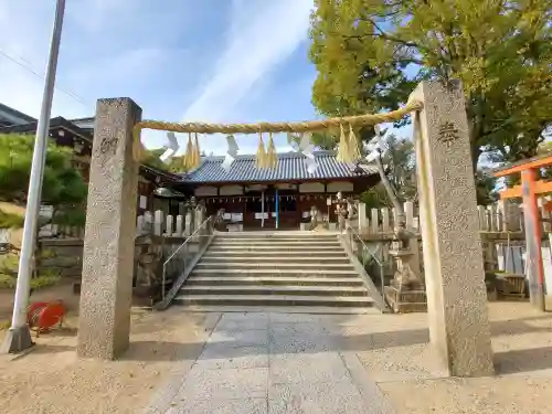 柴籬神社の{uncategorized: "未分類", other: "その他", undefined: "問題あり", building: "その他建物", grave: "お墓", sacred_gate: "鳥居", guardian: "狛犬", statue: "像", buddha: "仏像", history: "歴史", nature: "自然", garden: "庭園", animal: "動物", pagoda: "塔", temizu: "手水舎", mountain_gate: "山門・神門", sanctuary: "本殿・本堂", subordinate: "末社・摂社", art: "芸術", scenery: "景色", jizo: "地蔵", ema: "絵馬", goshuin: "御朱印", omikuji: "おみくじ", items: "授与品その他", amulet: "お守り", goshuincho: "御朱印帳", eats: "食事", festival: "お祭り", votive_dance: "神楽", shichigosan: "七五三参", wedding: "結婚式", experience: "体験その他", initially: "初詣", around: "周辺", anti_infection: "感染症対策"}