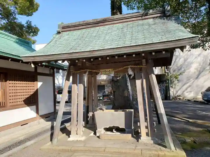 八幡神社の手水舎