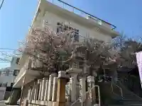 河内國魂神社の{uncategorized: "未分類", other: "その他", undefined: "問題あり", building: "その他建物", grave: "お墓", sacred_gate: "鳥居", guardian: "狛犬", statue: "像", buddha: "仏像", history: "歴史", nature: "自然", garden: "庭園", animal: "動物", pagoda: "塔", temizu: "手水舎", mountain_gate: "山門・神門", sanctuary: "本殿・本堂", subordinate: "末社・摂社", art: "芸術", scenery: "景色", jizo: "地蔵", ema: "絵馬", goshuin: "御朱印", omikuji: "おみくじ", items: "授与品その他", amulet: "お守り", goshuincho: "御朱印帳", eats: "食事", festival: "お祭り", votive_dance: "神楽", shichigosan: "七五三参", wedding: "結婚式", experience: "体験その他", initially: "初詣", around: "周辺", anti_infection: "感染症対策"}
