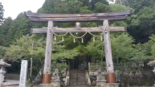 戸隠神社中社の鳥居