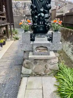 東漸寺の{uncategorized: "未分類", other: "その他", undefined: "問題あり", building: "その他建物", grave: "お墓", sacred_gate: "鳥居", guardian: "狛犬", statue: "像", buddha: "仏像", history: "歴史", nature: "自然", garden: "庭園", animal: "動物", pagoda: "塔", temizu: "手水舎", mountain_gate: "山門・神門", sanctuary: "本殿・本堂", subordinate: "末社・摂社", art: "芸術", scenery: "景色", jizo: "地蔵", ema: "絵馬", goshuin: "御朱印", omikuji: "おみくじ", items: "授与品その他", amulet: "お守り", goshuincho: "御朱印帳", eats: "食事", festival: "お祭り", votive_dance: "神楽", shichigosan: "七五三参", wedding: "結婚式", experience: "体験その他", initially: "初詣", around: "周辺", anti_infection: "感染症対策"}